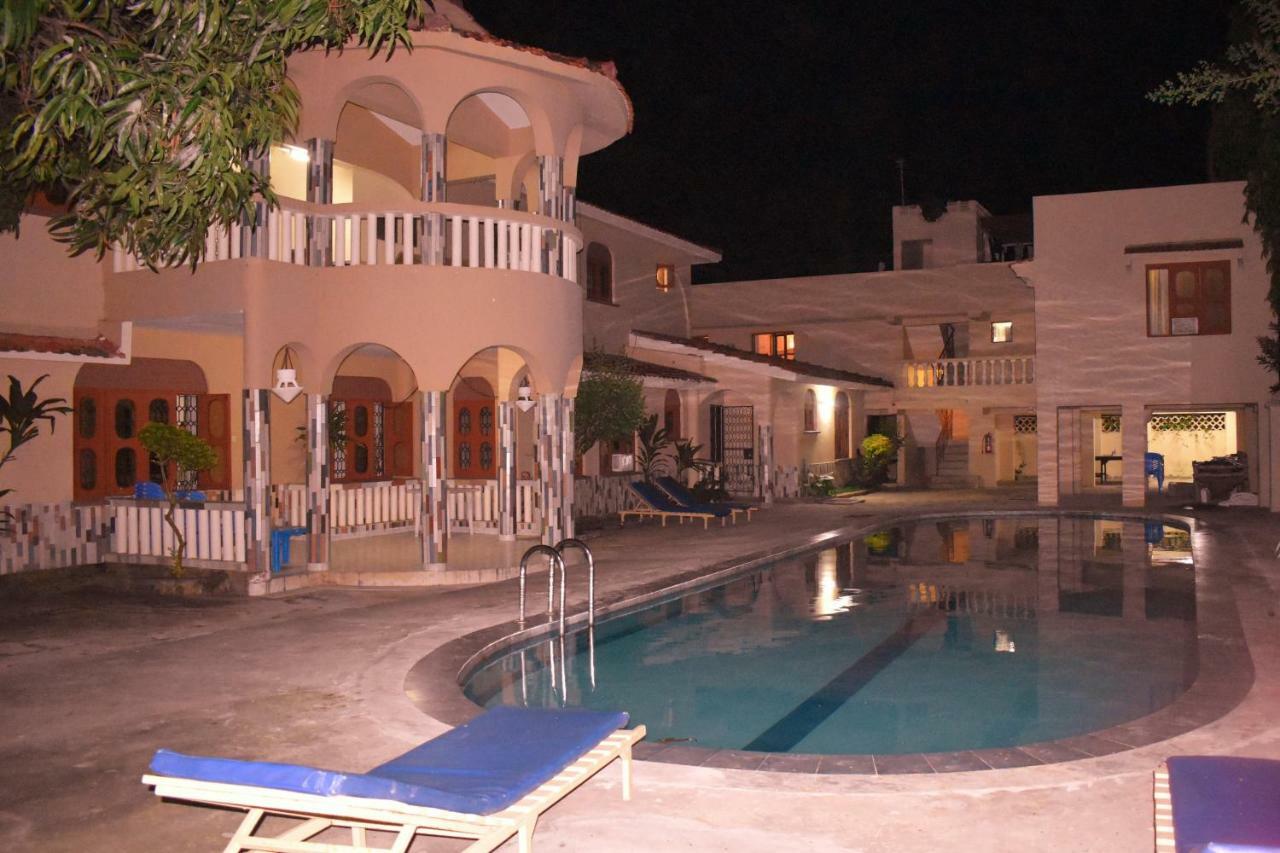 Leinmach House Nyali Hotel Mombasa Bagian luar foto