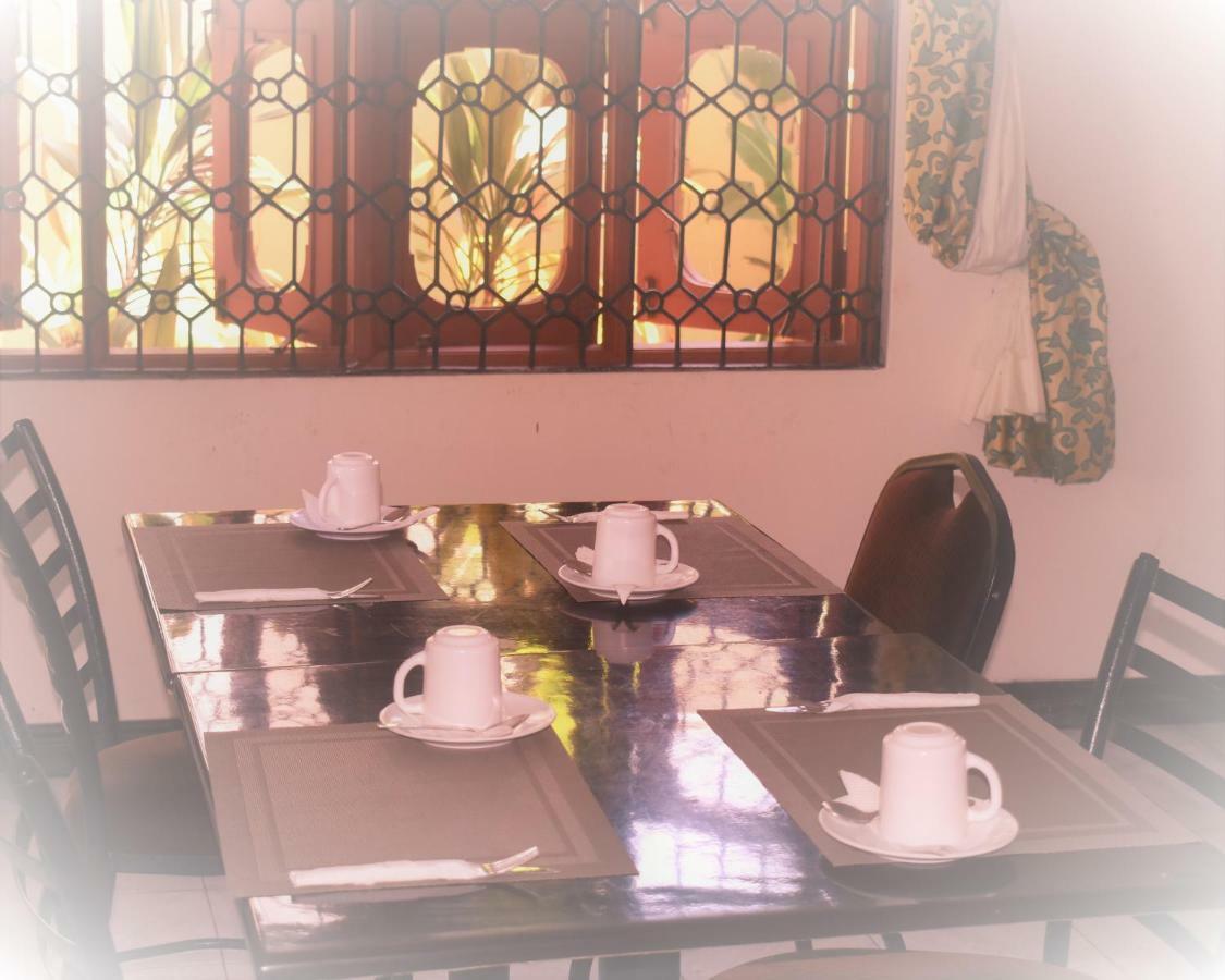 Leinmach House Nyali Hotel Mombasa Bagian luar foto